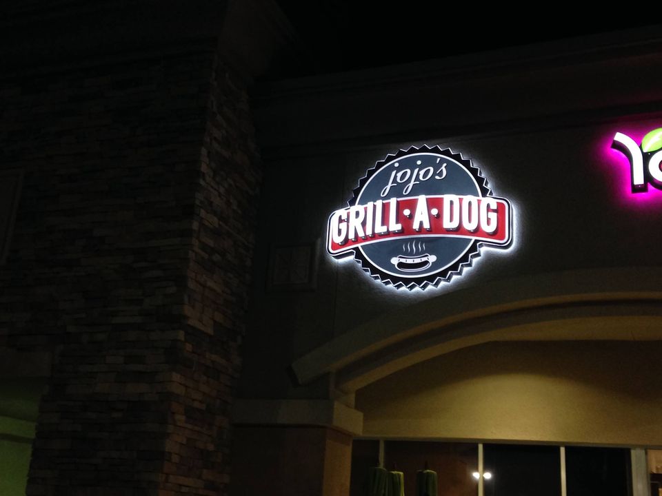 JoJo’s Grill-A-Dog